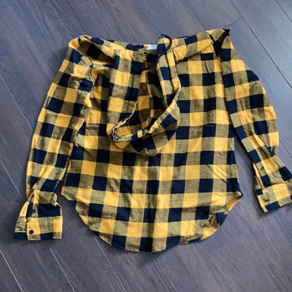 Shirt - Picture 4 of 4
